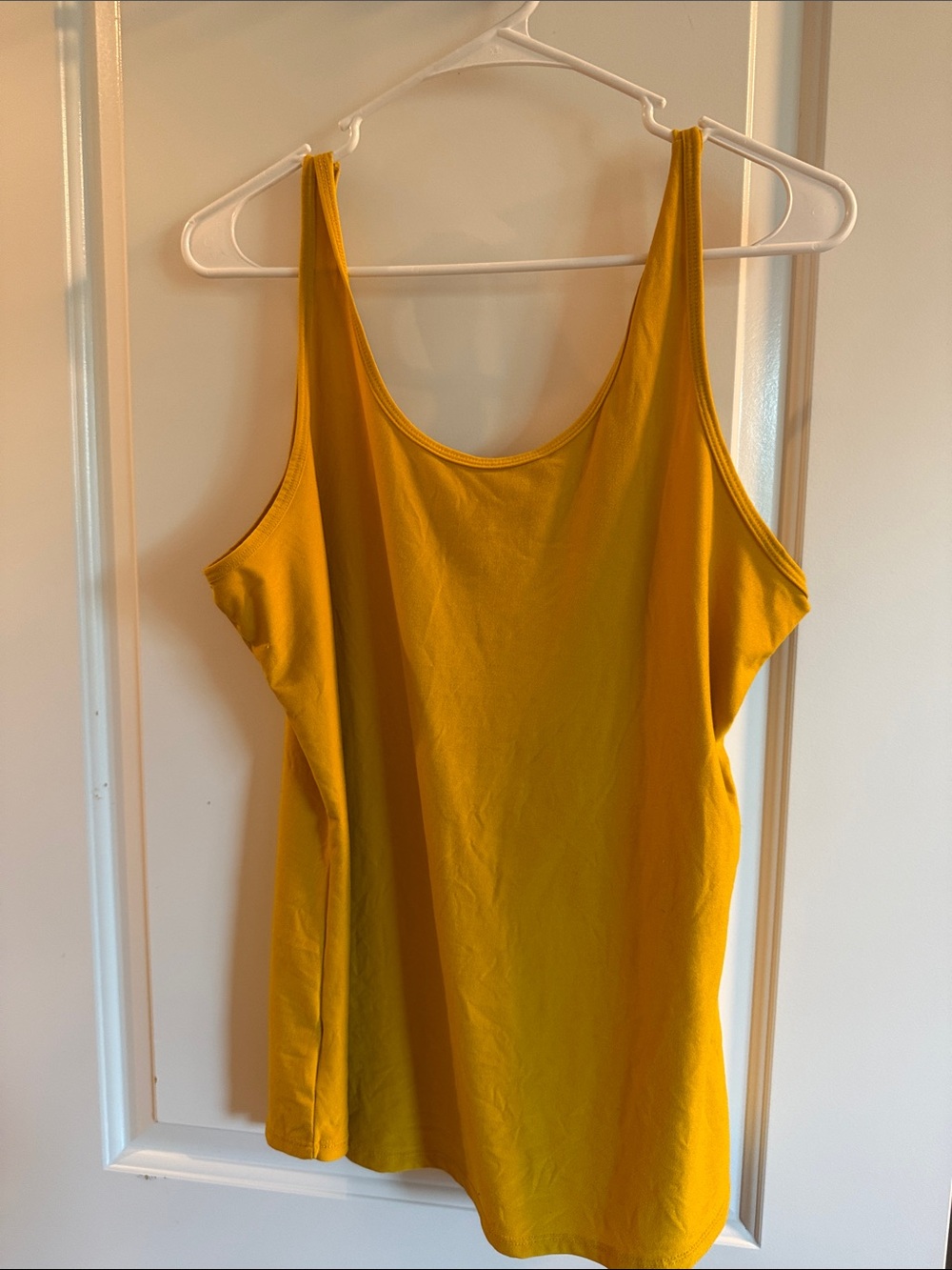 🥳 5 for $25 BUNDLE Women’s Yellow Scoop Neck Tank Top